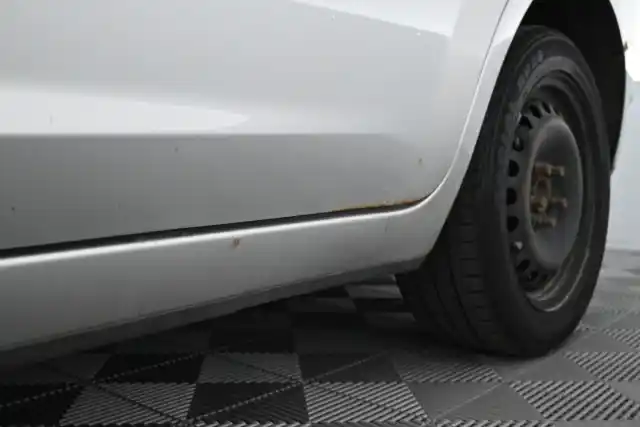 Harmaa Farmari, Ford Focus – HJI-127
