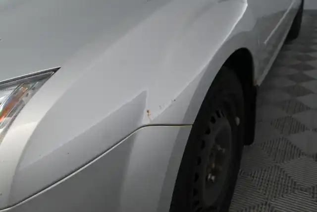 Harmaa Farmari, Ford Focus – HJI-127