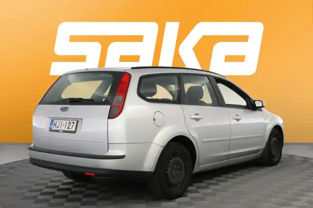 Harmaa Farmari, Ford Focus – HJI-127