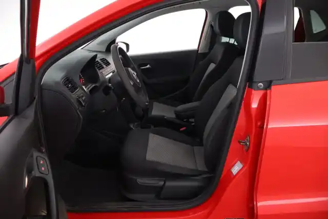 Punainen Viistoperä, Volkswagen Polo – HKY-534
