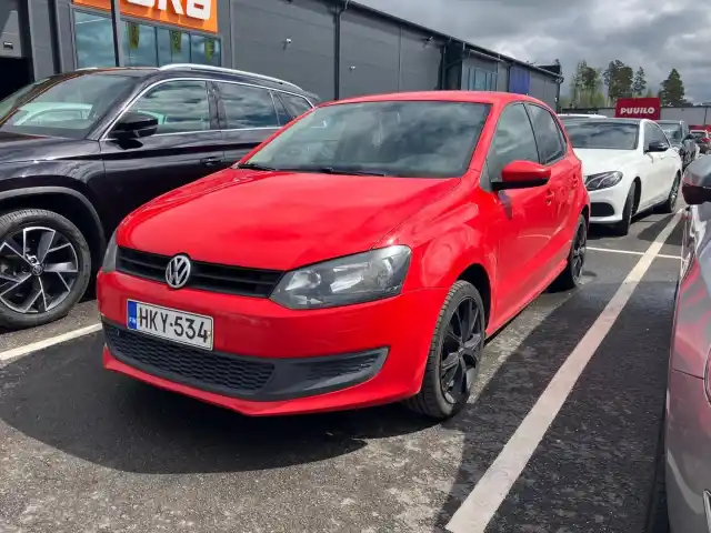 Punainen Viistoperä, Volkswagen Polo – HKY-534