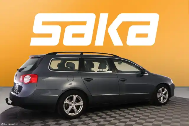 Harmaa Farmari, Volkswagen Passat – HKY-821