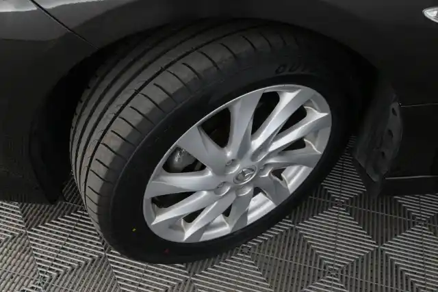 Harmaa Farmari, Mazda 6 – HLZ-315