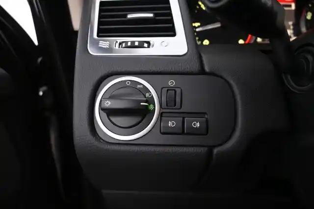 Ruskea (beige) Maastoauto, Land Rover Range Rover Sport – HRG-501