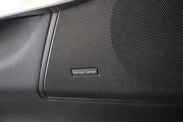 Ruskea (beige) Maastoauto, Land Rover Range Rover Sport – HRG-501