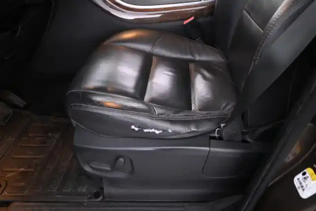 Ruskea (beige) Maastoauto, Land Rover Range Rover Sport – HRG-501