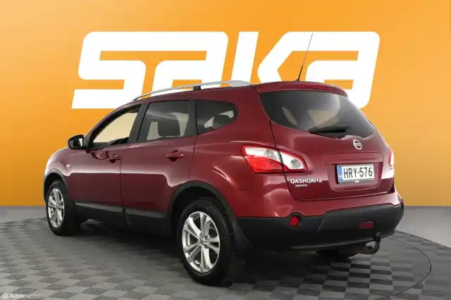 Punainen Maastoauto, Nissan Qashqai+2 – HRY-576