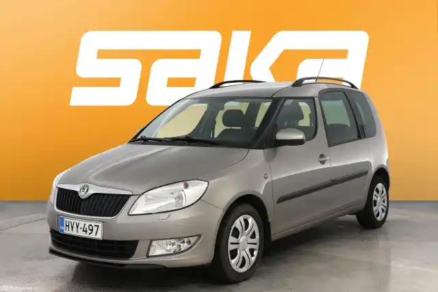 Ruskea Tila-auto, Skoda Roomster – HVY-497