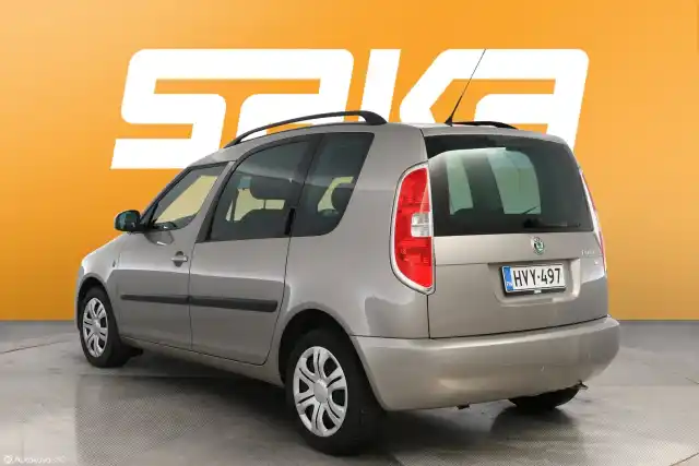 Ruskea Tila-auto, Skoda Roomster – HVY-497