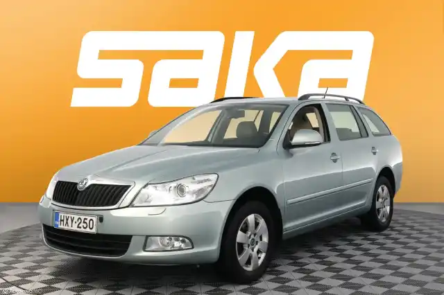 Vihreä Farmari, Skoda Octavia – HXY-250