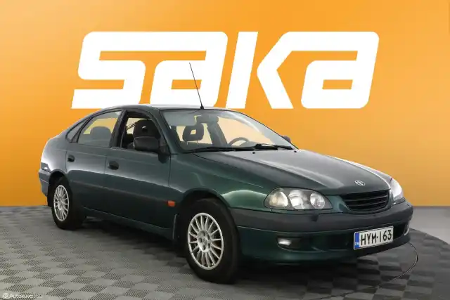 Vihreä Viistoperä, Toyota Avensis – HYM-163
