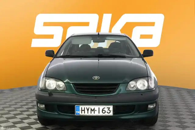 Vihreä Viistoperä, Toyota Avensis – HYM-163