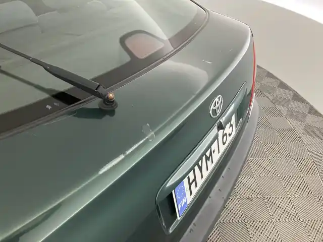 Vihreä Viistoperä, Toyota Avensis – HYM-163