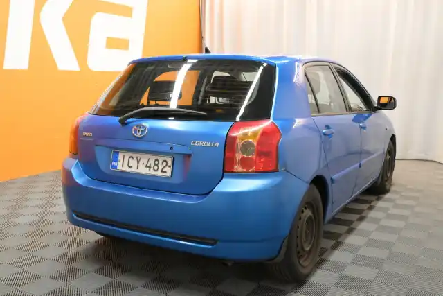 Sininen Henkilöauto, Toyota Corolla – ICY-482