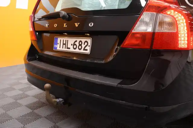 Musta Farmari, Volvo V70 – IHL-682