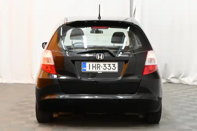 Musta Viistoperä, Honda Jazz – IHR-333