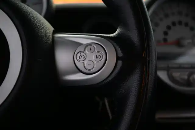Musta Viistoperä, MINI Cooper – IHS-218