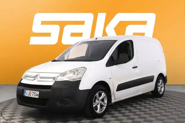 Valkoinen Pakettiauto, Citroen Berlingo Van – IJE-754