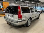 Hopea Farmari, Volvo V70 – IJJ-682, kuva 3