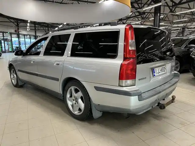 Hopea Farmari, Volvo V70 – IJJ-682