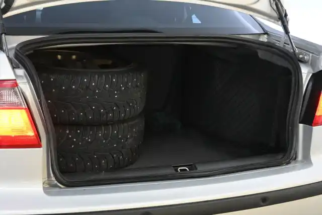 Hopea Sedan, Saab 9-5 – IJK-557