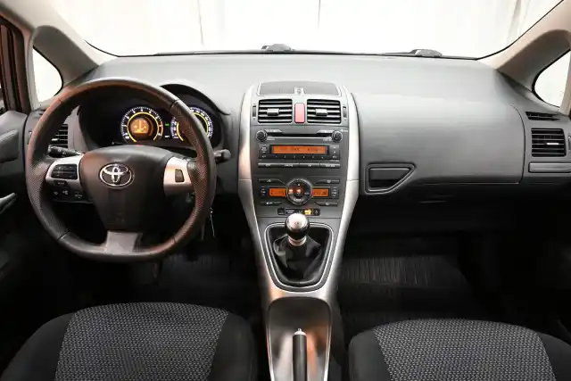 Harmaa Viistoperä, Toyota Auris – IJL-783