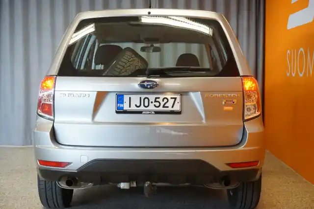 Hopea Maastoauto, Subaru Forester – IJO-527