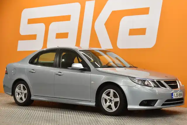 Harmaa Sedan, Saab 9-3 – IJS-888