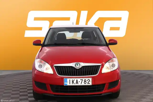 Monivär. Viistoperä, Skoda Fabia – IKA-782