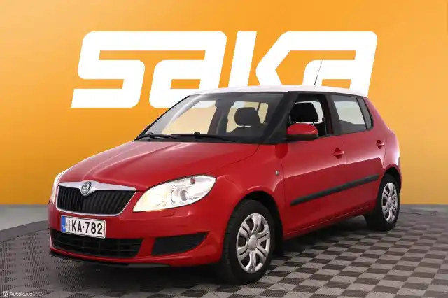 Monivär. Viistoperä, Skoda Fabia – IKA-782