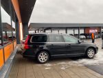 Musta Farmari, Volvo V70 – IKB-147, kuva 2