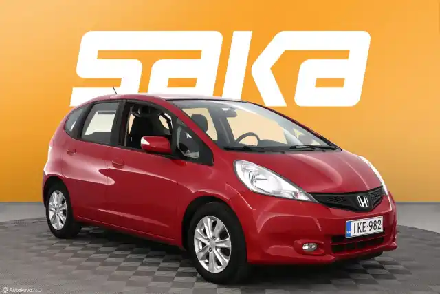 Punainen Viistoperä, Honda Jazz – IKE-982