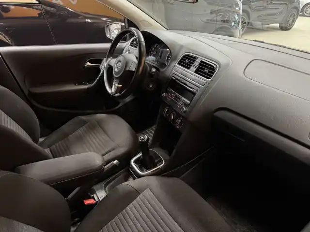 Ruskea Viistoperä, Volkswagen Polo – IKO-980