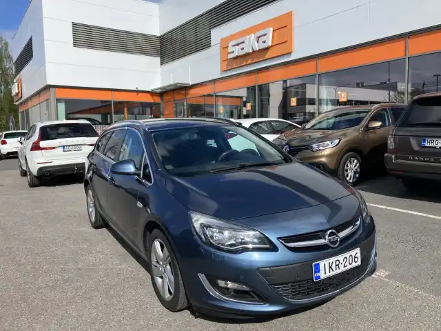 Sininen Farmari, Opel Astra – IKR-206