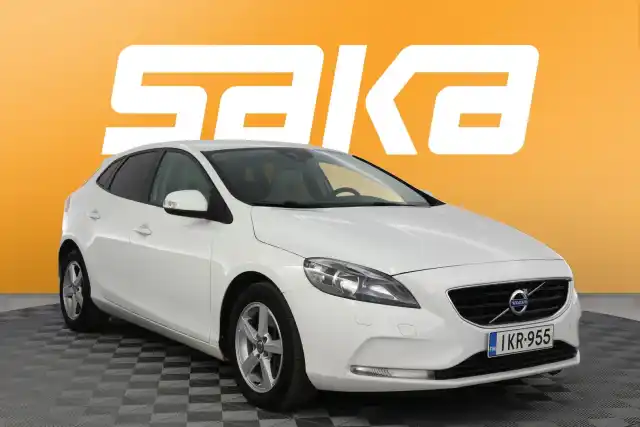 Valkoinen Viistoperä, Volvo V40 – IKR-955