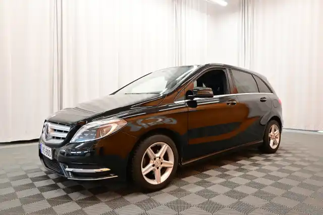 Musta Tila-auto, Mercedes-Benz B – IKS-900