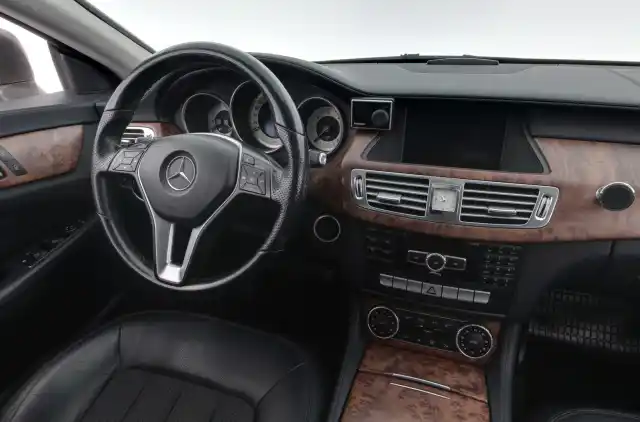 Harmaa Farmari, Mercedes-Benz CLS – IKT-778