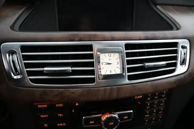Harmaa Farmari, Mercedes-Benz CLS – IKT-778