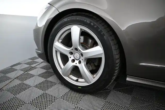 Harmaa Farmari, Mercedes-Benz CLS – IKT-778