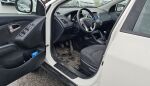Valkoinen Maastoauto, Hyundai ix35 – IKU-404, kuva 5