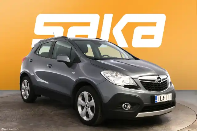 Harmaa Maastoauto, Opel Mokka – ILA-111