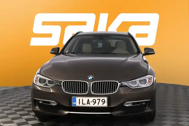 Ruskea (beige) Farmari, BMW 320 – ILA-979