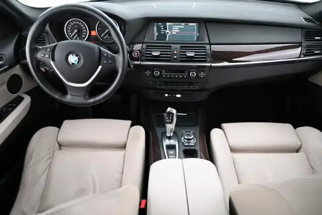 Ruskea (beige) Farmari, BMW X5 – ILB-343
