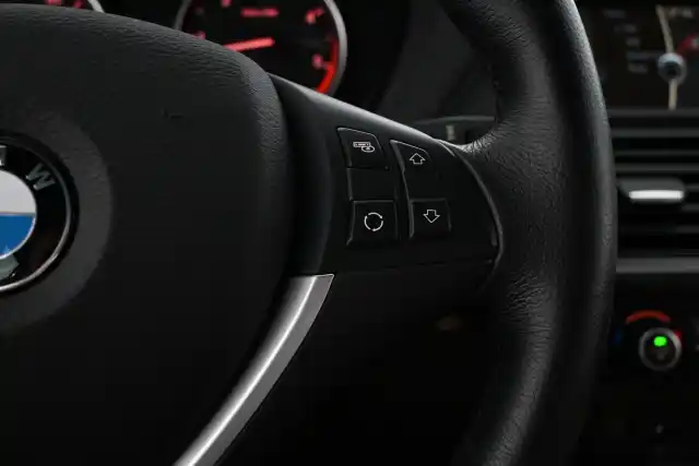 Ruskea (beige) Farmari, BMW X5 – ILB-343