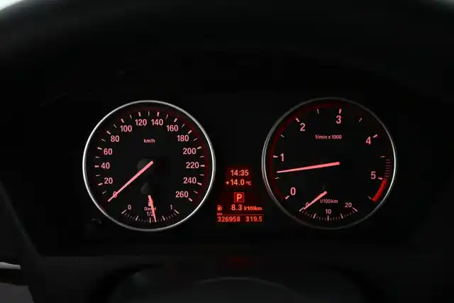 Ruskea (beige) Farmari, BMW X5 – ILB-343