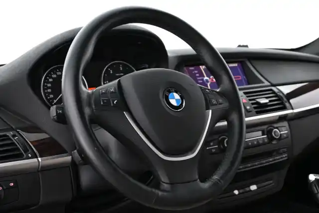 Ruskea (beige) Farmari, BMW X5 – ILB-343