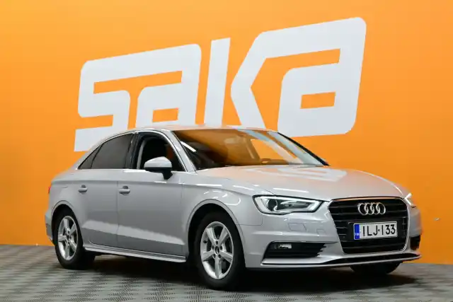 Harmaa Sedan, Audi A3 – ILJ-133