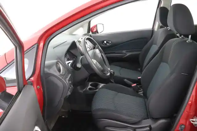 Punainen Viistoperä, Nissan Note – ILJ-664