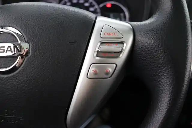 Punainen Viistoperä, Nissan Note – ILJ-664