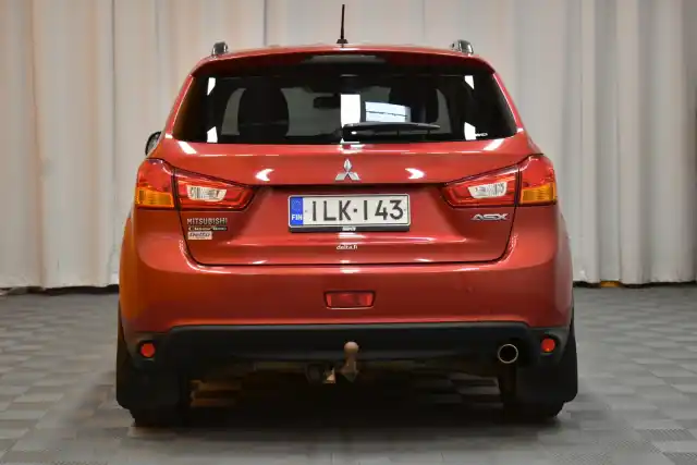 Punainen Maastoauto, Mitsubishi ASX – ILK-143